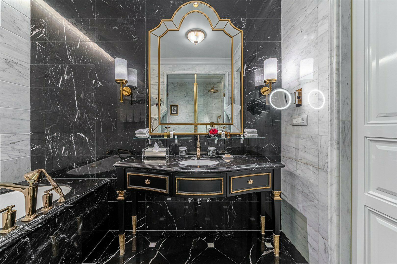 Делюкс Кинг с видом во внутренний двор