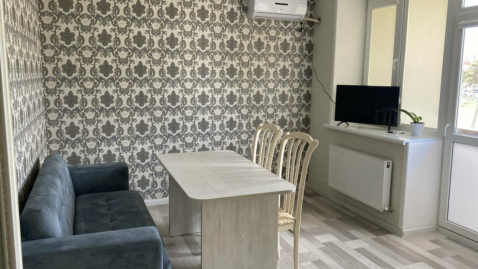 Апартаменты с балконом