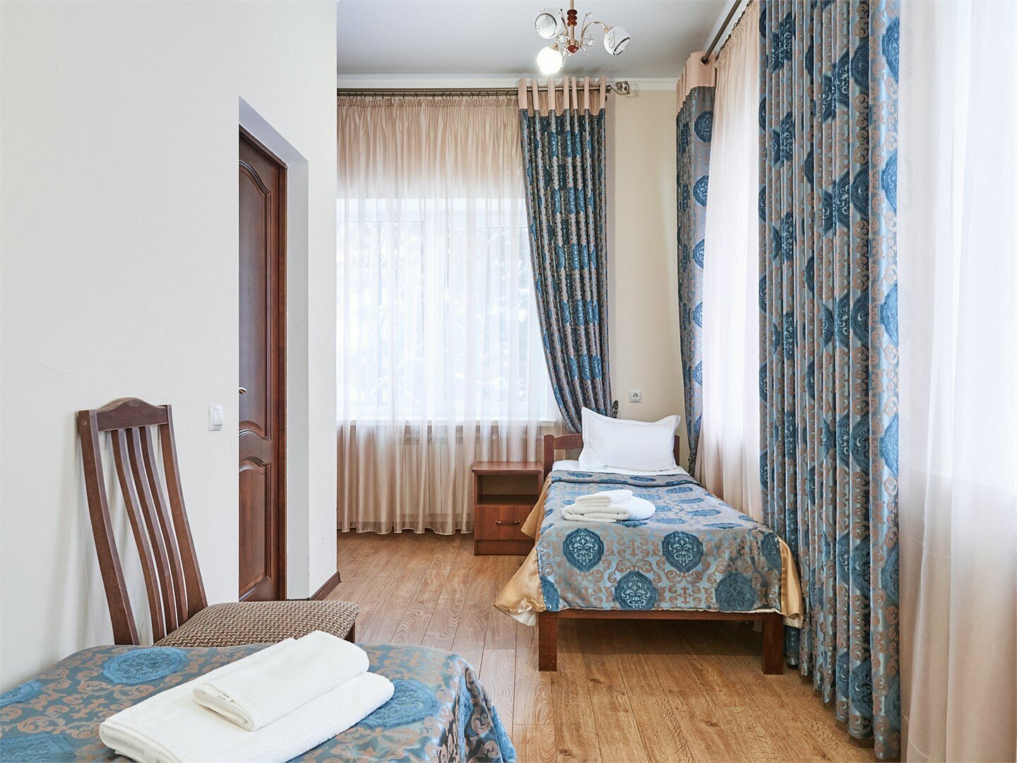 Двухместный номер с 2 отдельными кроватями, вид на горы