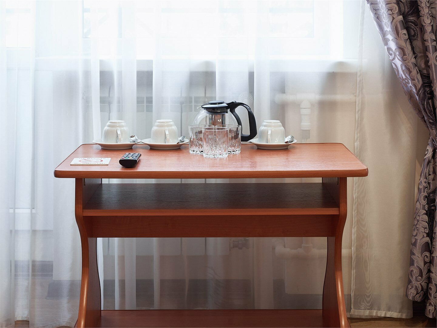 Трехместный номер с видом на горы