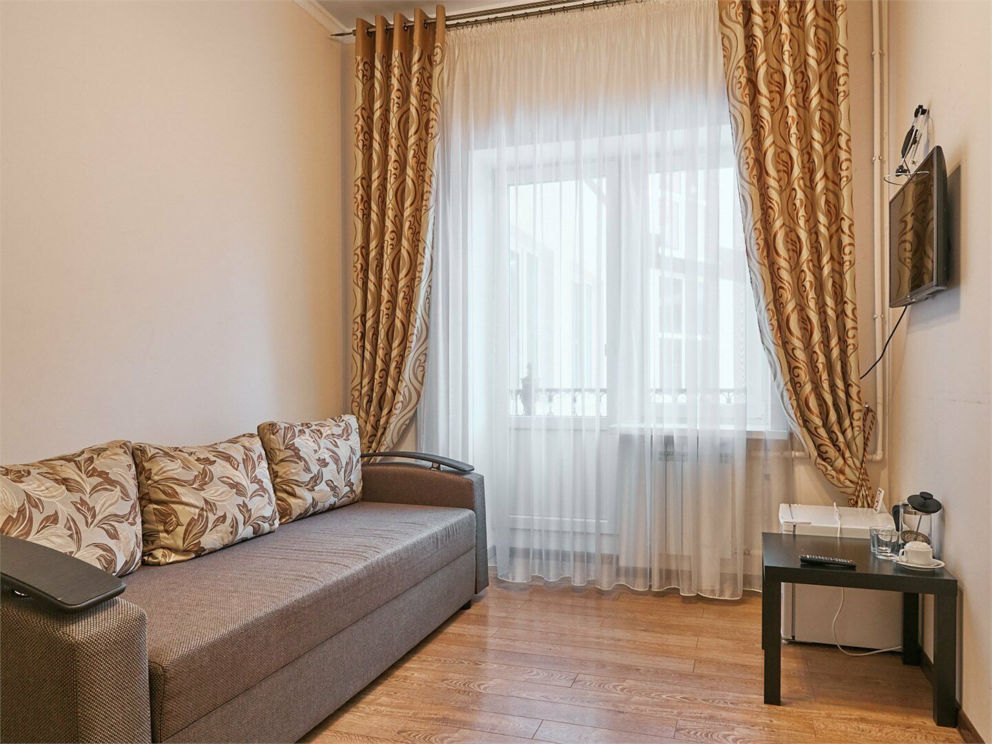 Полулюкс 2-комнатный 2-местный +диван-кровать