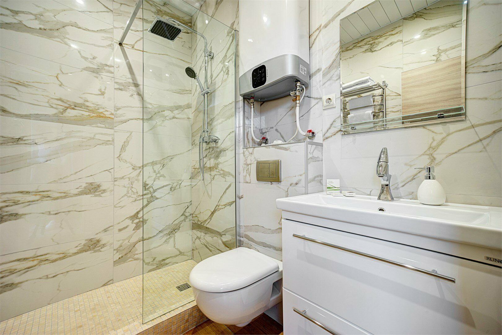 Номер первой категории Стандарт с двуспальной кроватью