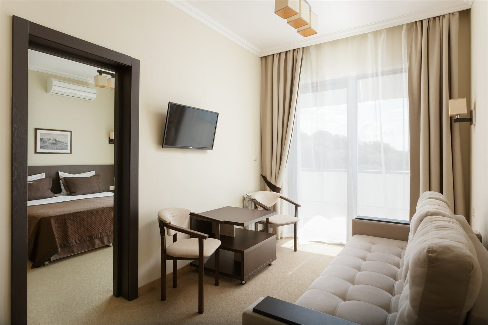 Семейный двухкомнатный с балконом