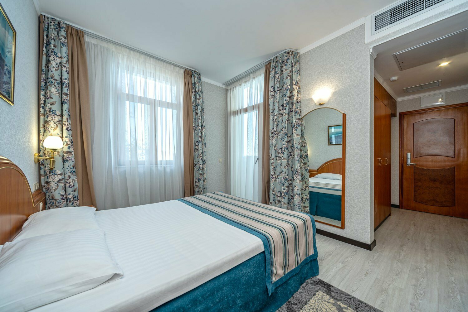 Эконом-Стандарт с двухспальной кроватью Double economy