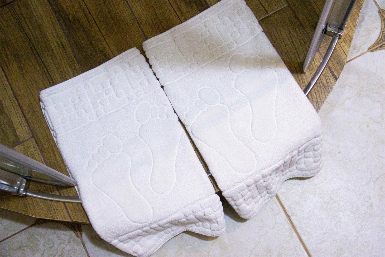 Джуниор Сюит "Комфорт"  (совместная кровать, французский балкон) 217