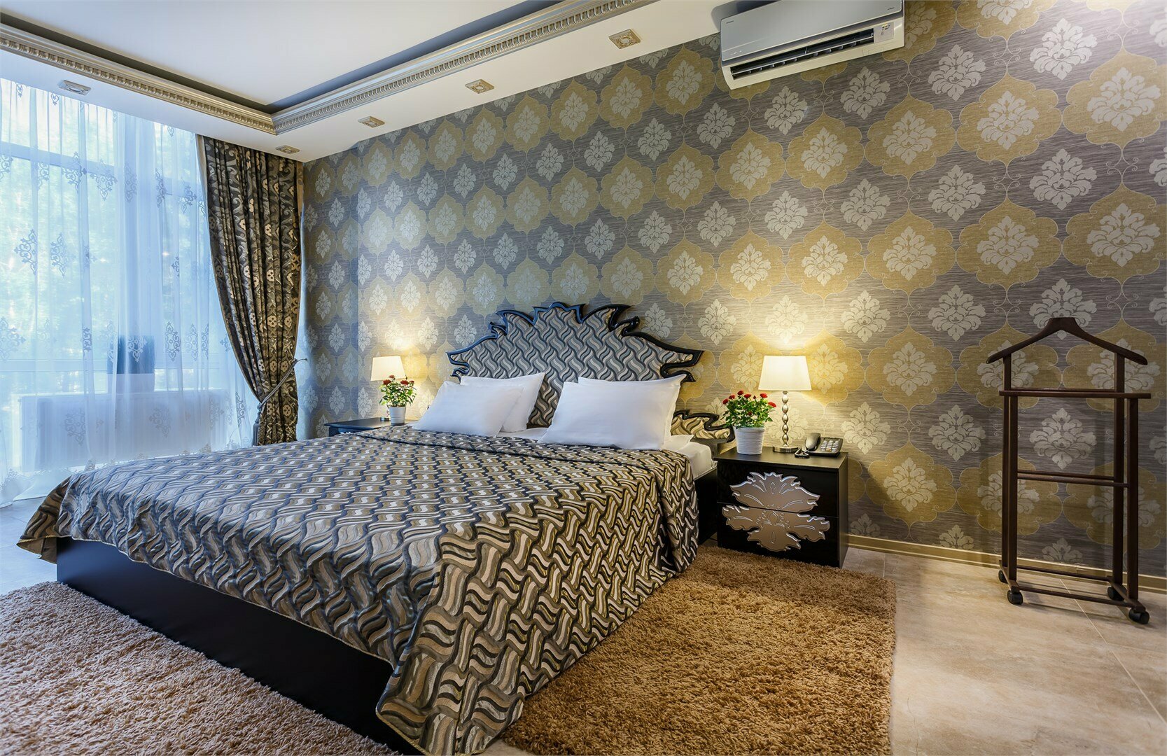 Большой люкс