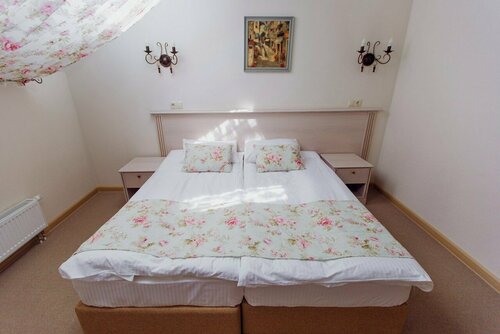 Отель Прованс  "Стандарт "(мансардные окна)