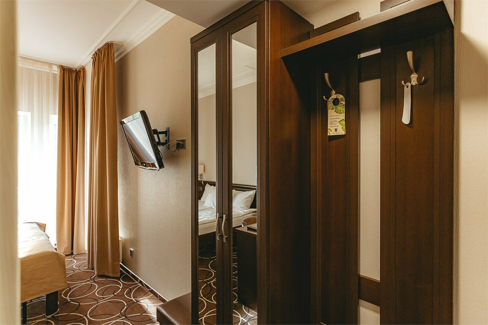 Двухместный номер с балконом, с видом во двор