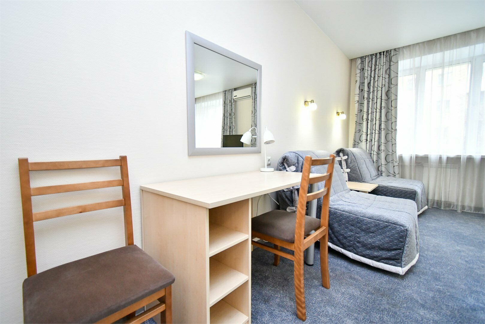 Джуниор Сюит