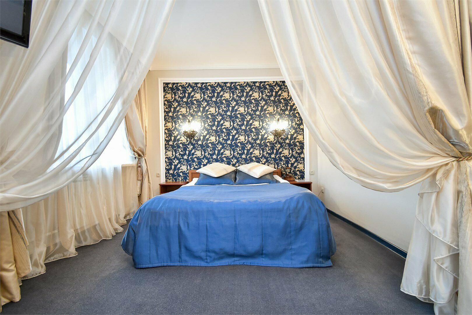 Джуниор Сюит "Милори"