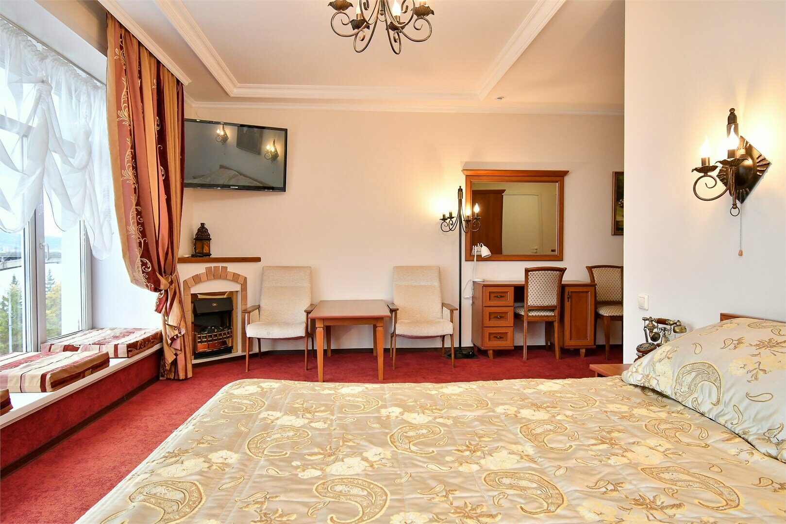 Джуниор Сюит "Огни Енисея"