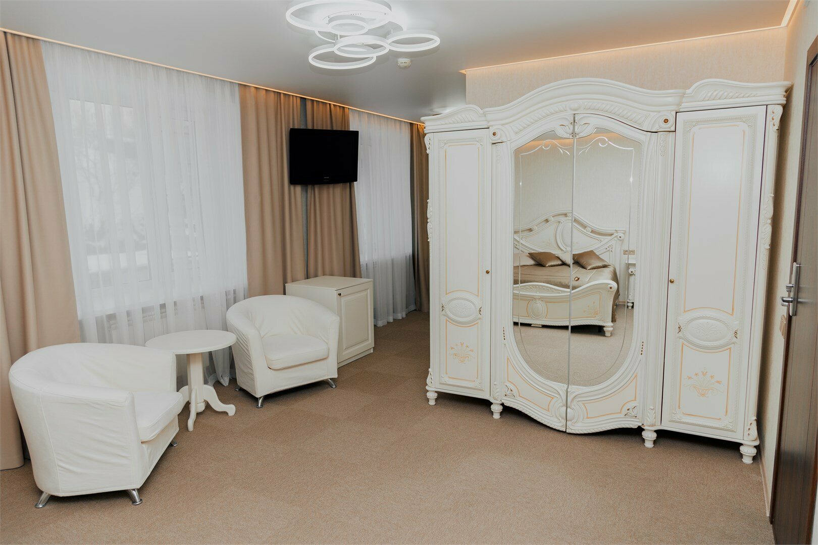 Джуниор Сюит "Романтический"