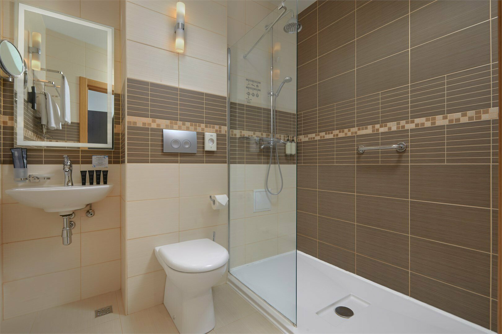 Стандарт для маломобильных групп населения с двумя кроватями