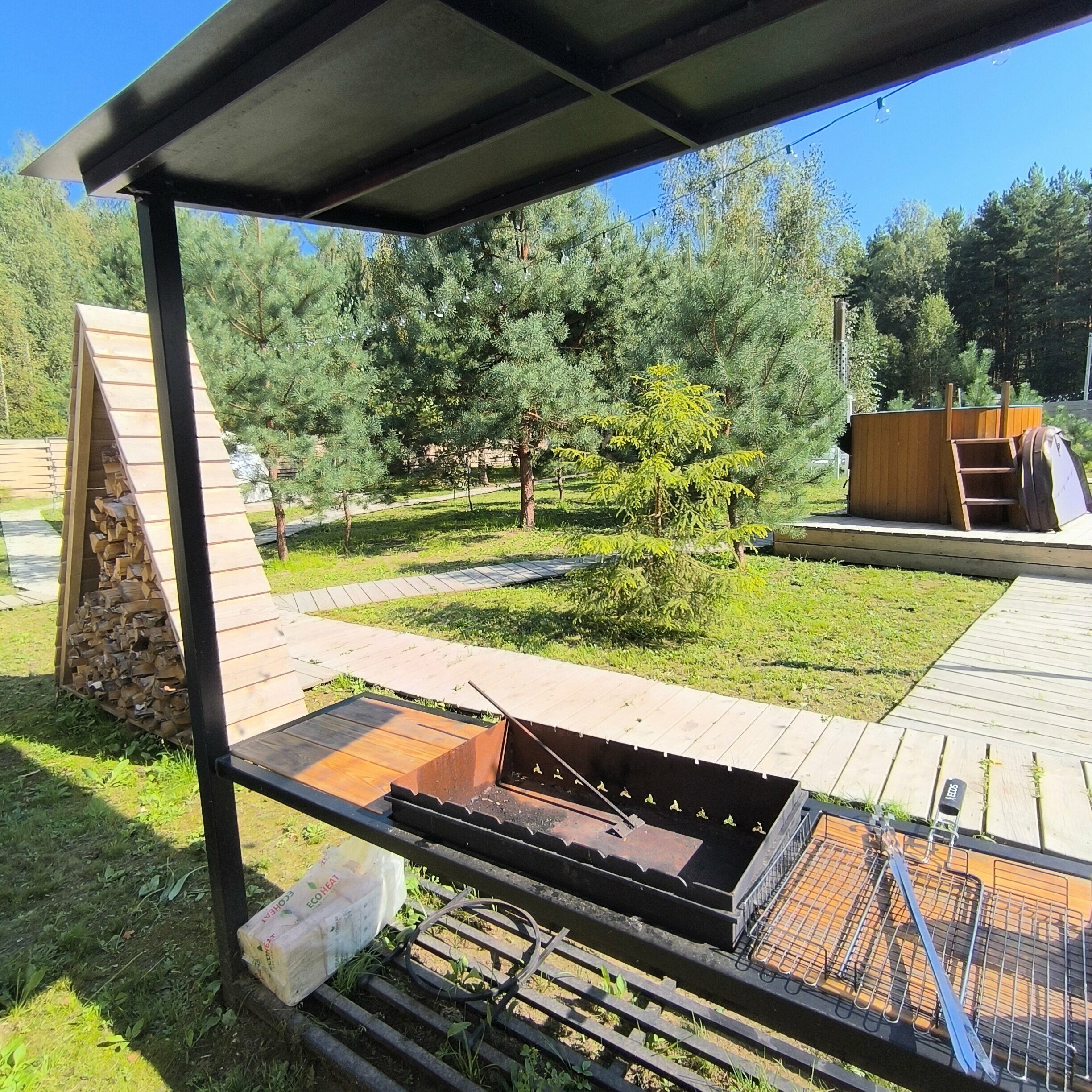 Дом с видом на лес