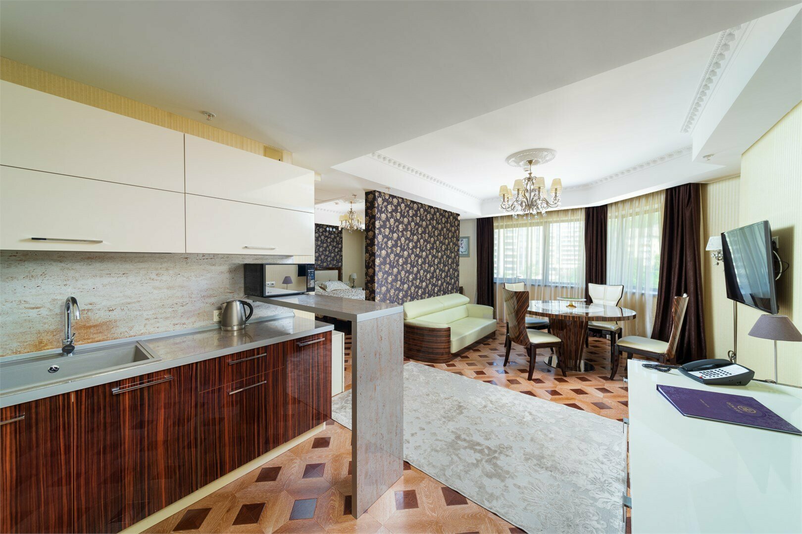 Президентские апартаменты