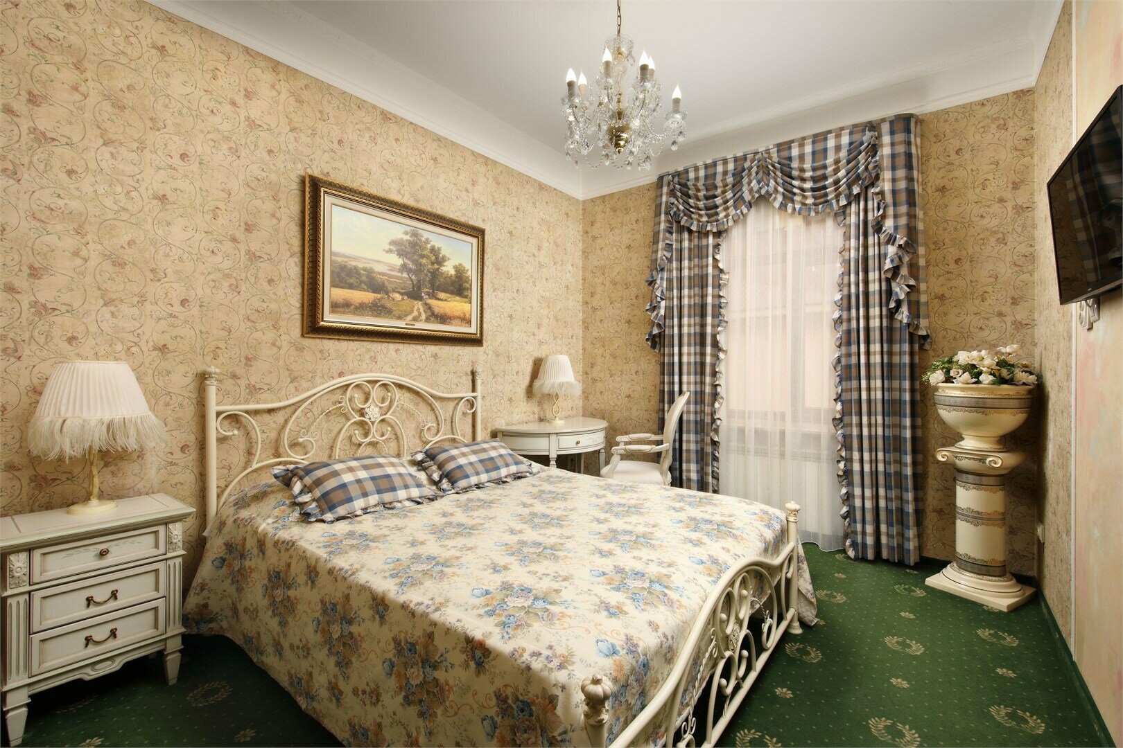 ЛЮКС С БАЛКОНОМ И ВИДОМ НА ГОРЫ (№2)