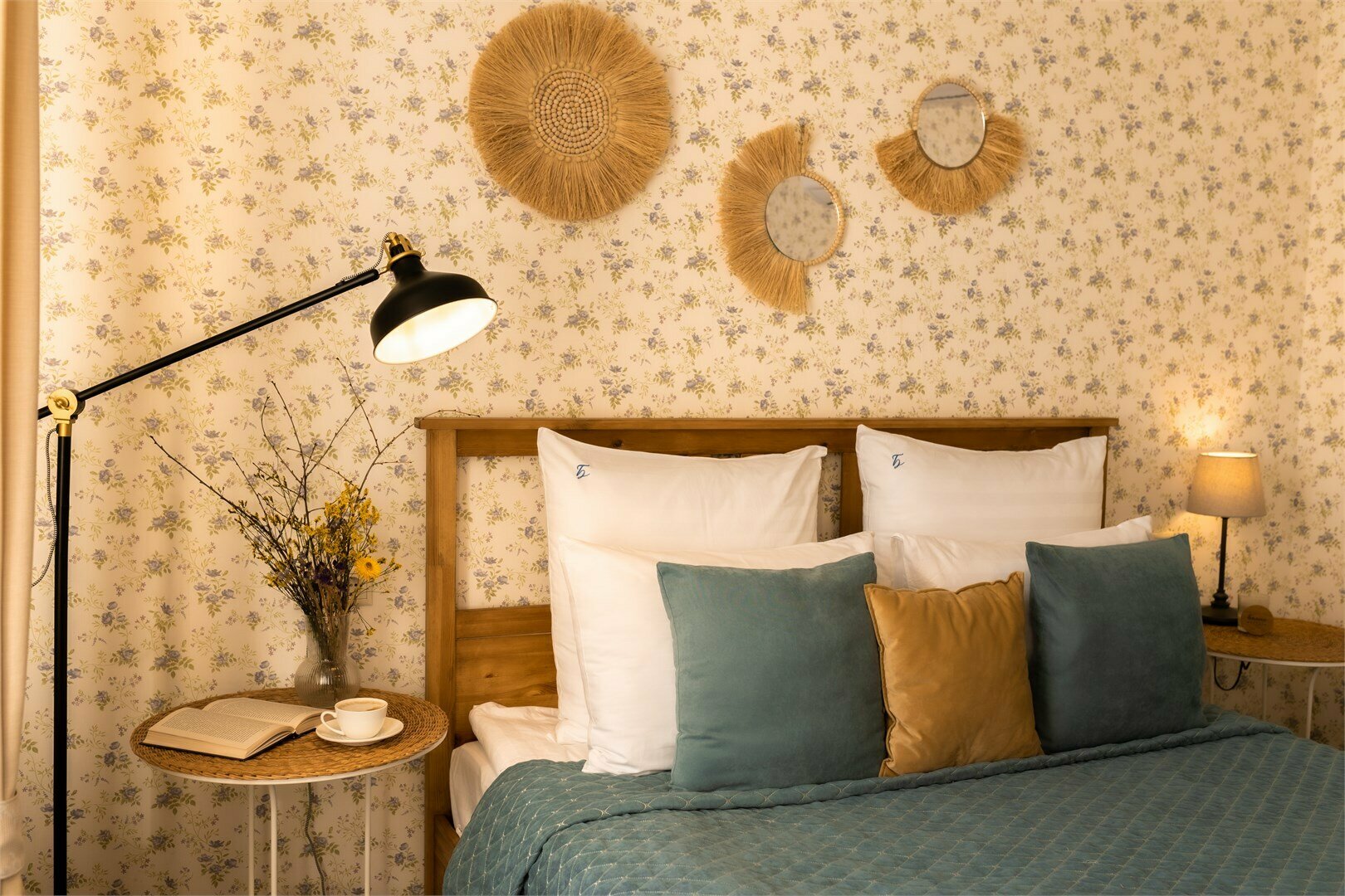 Русское поле