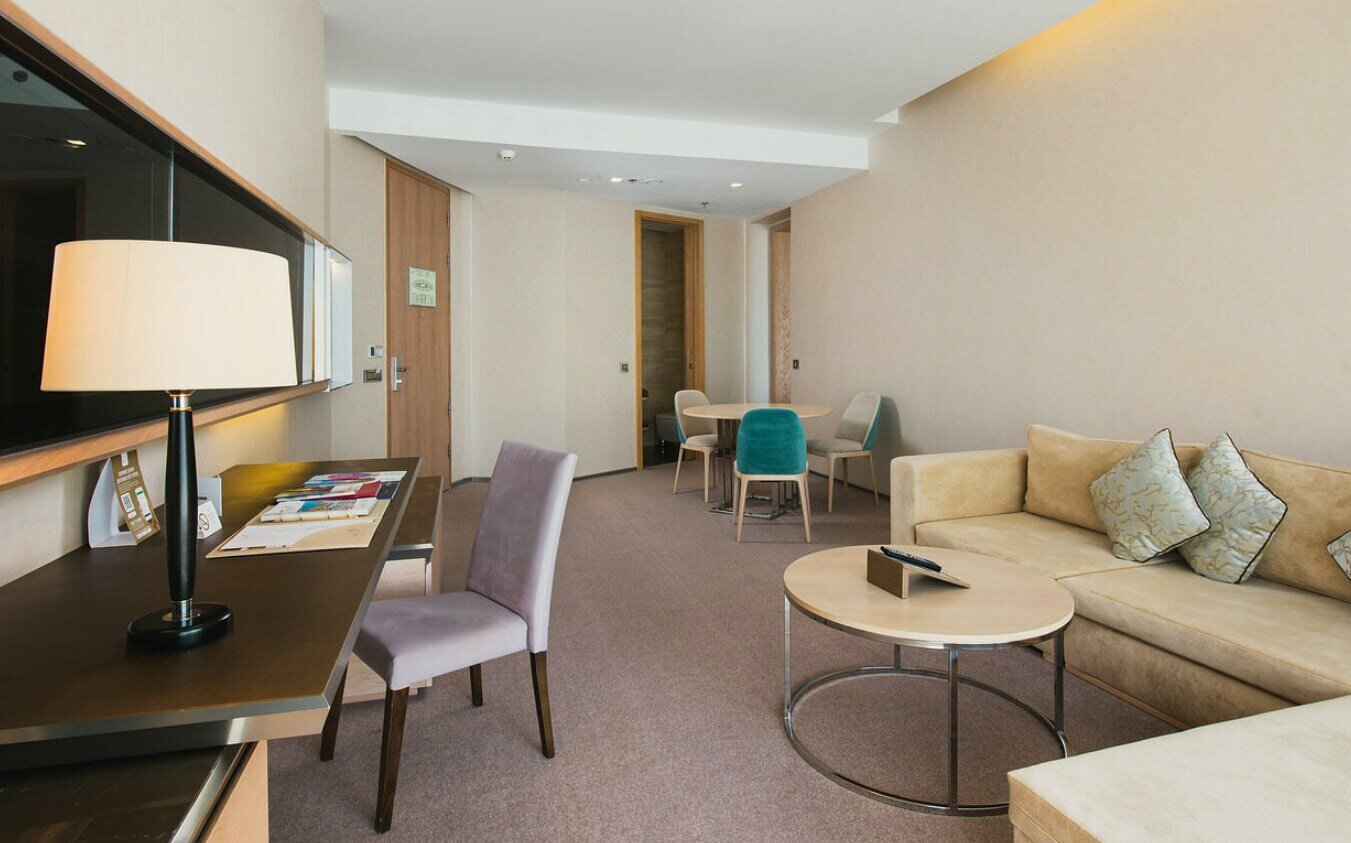 Семейный Люкс с видом на горы/сад