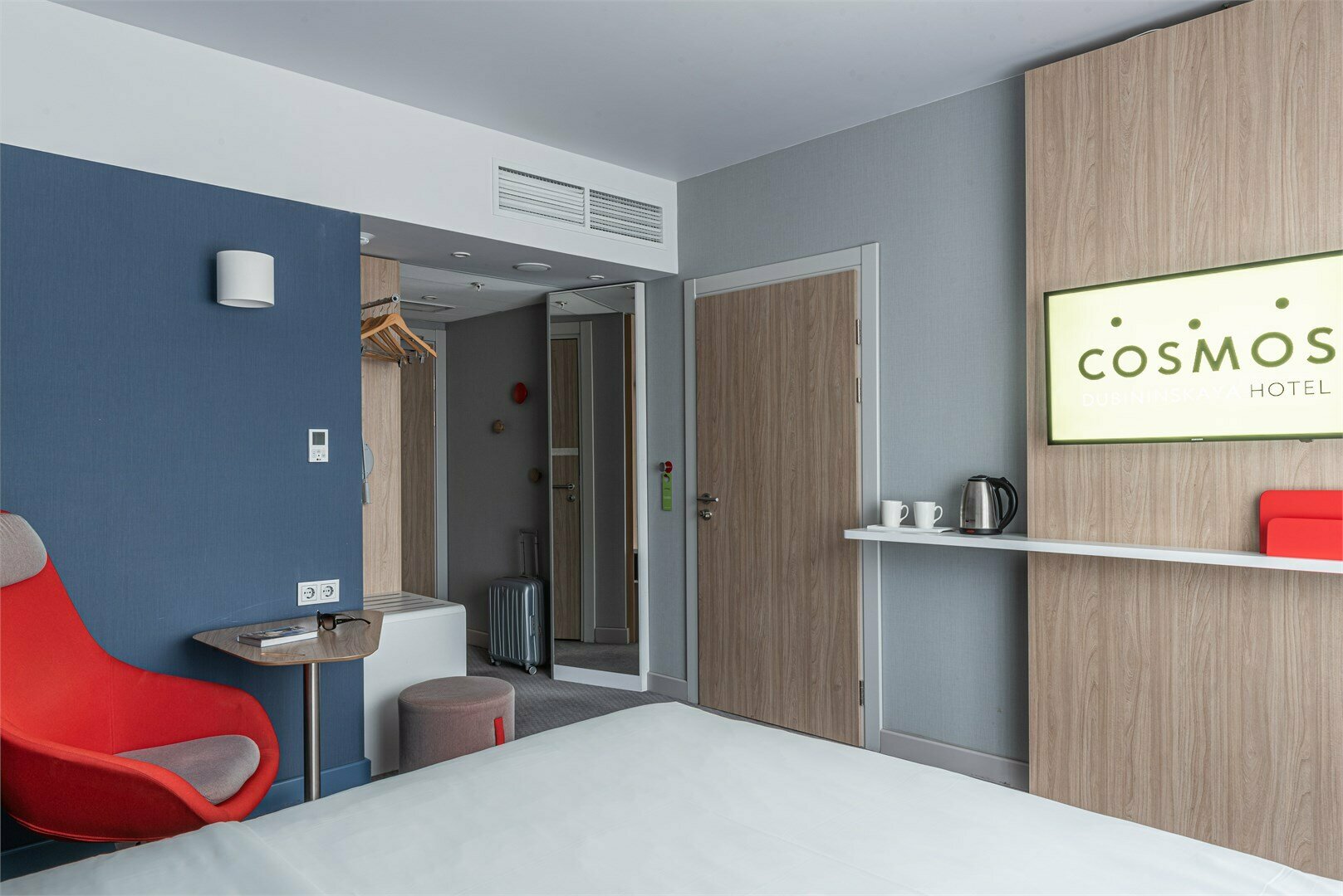 Стандартный номер для людей с ограниченными возможностями