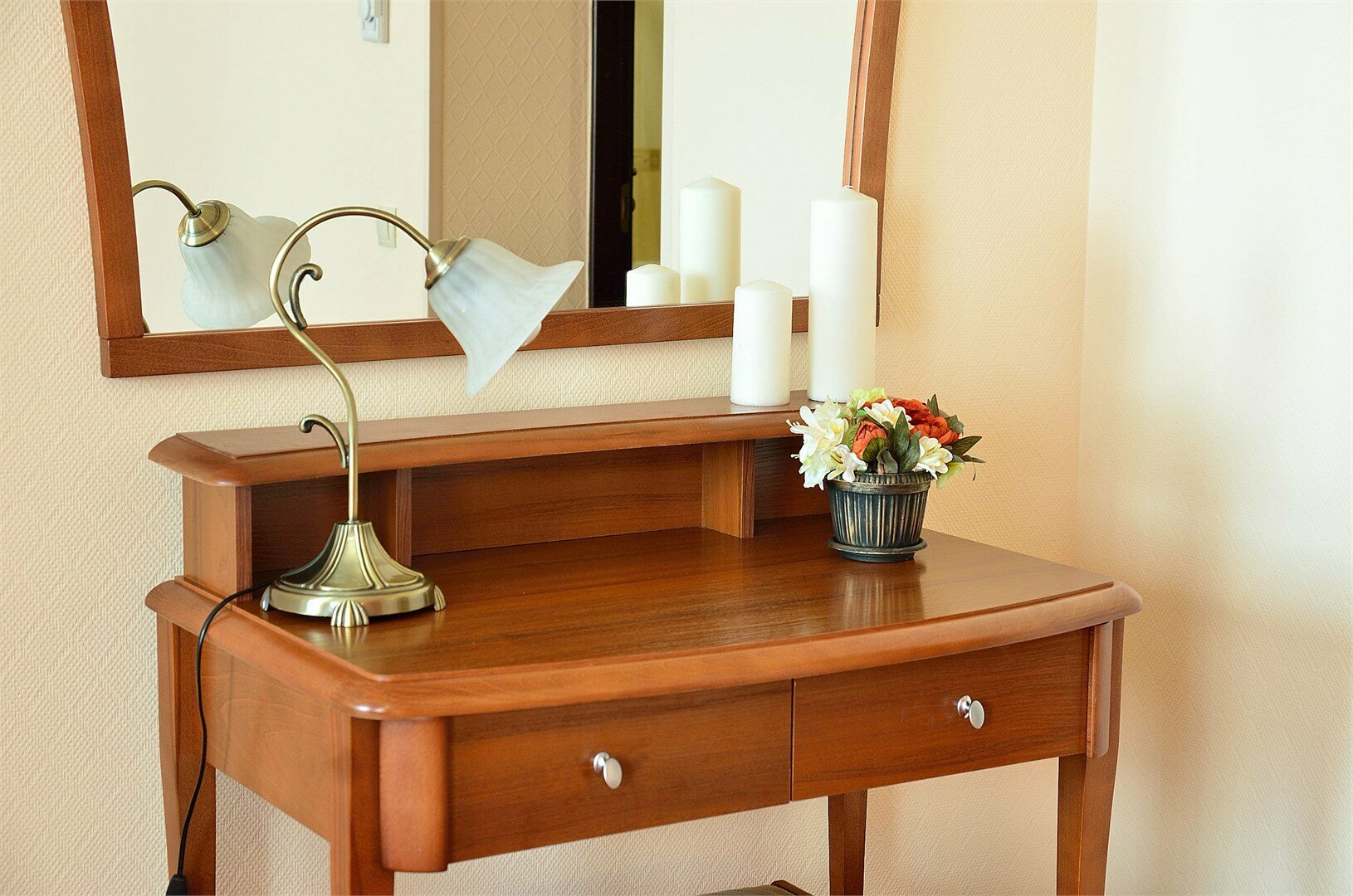 Джуниор Сюит  "Business"