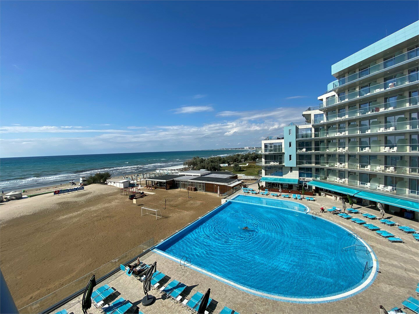 Двухкомнатный номер "Семейный" с видом на море