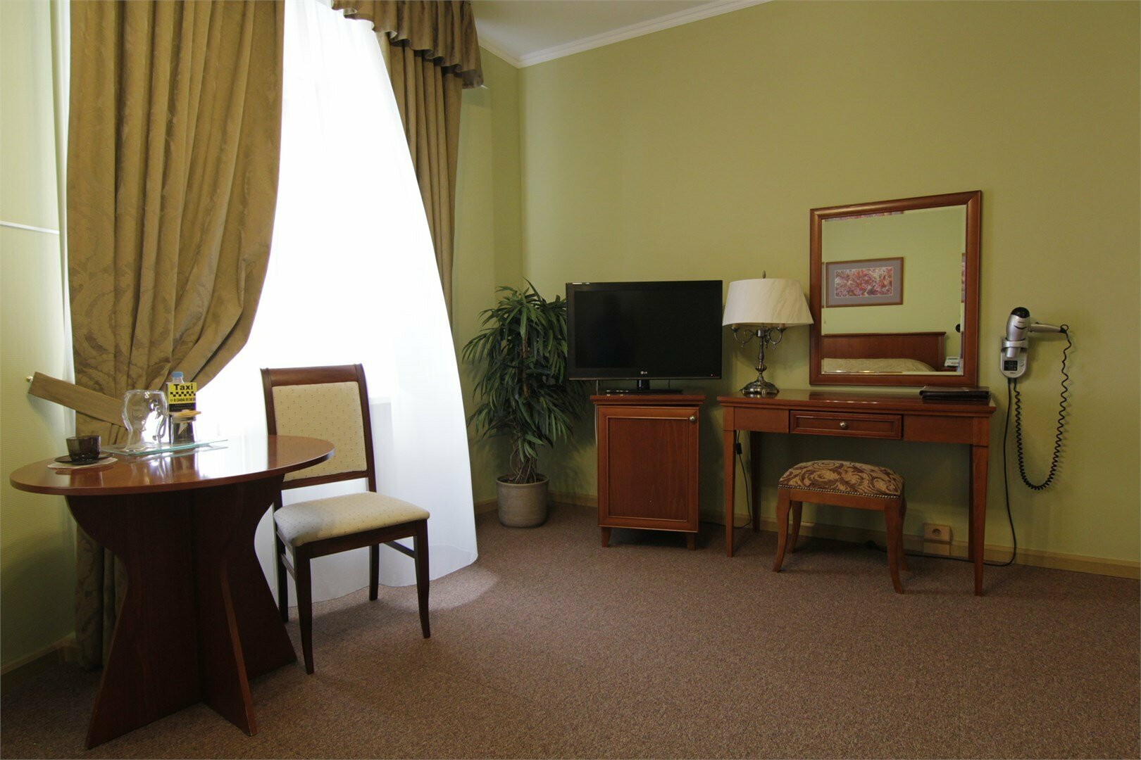 Улучшенный одноместный номер