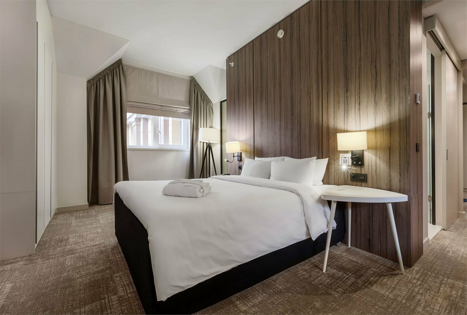 Номер Suite с двуспальной кроватью и диван-кроватью