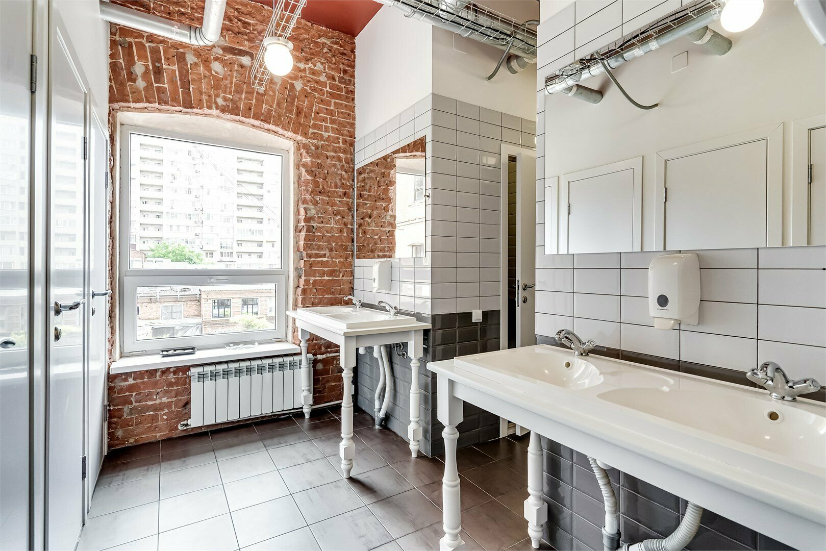 Комфорт одноместный с общей ванной комнатой