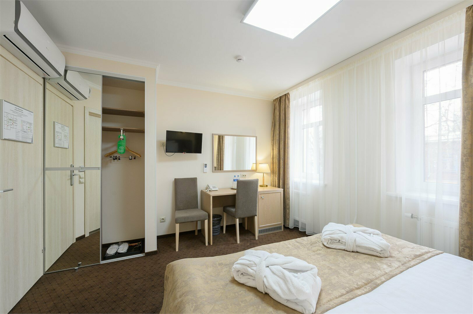 Двухместный номер с 1 кроватью или 2 отдельными кроватями