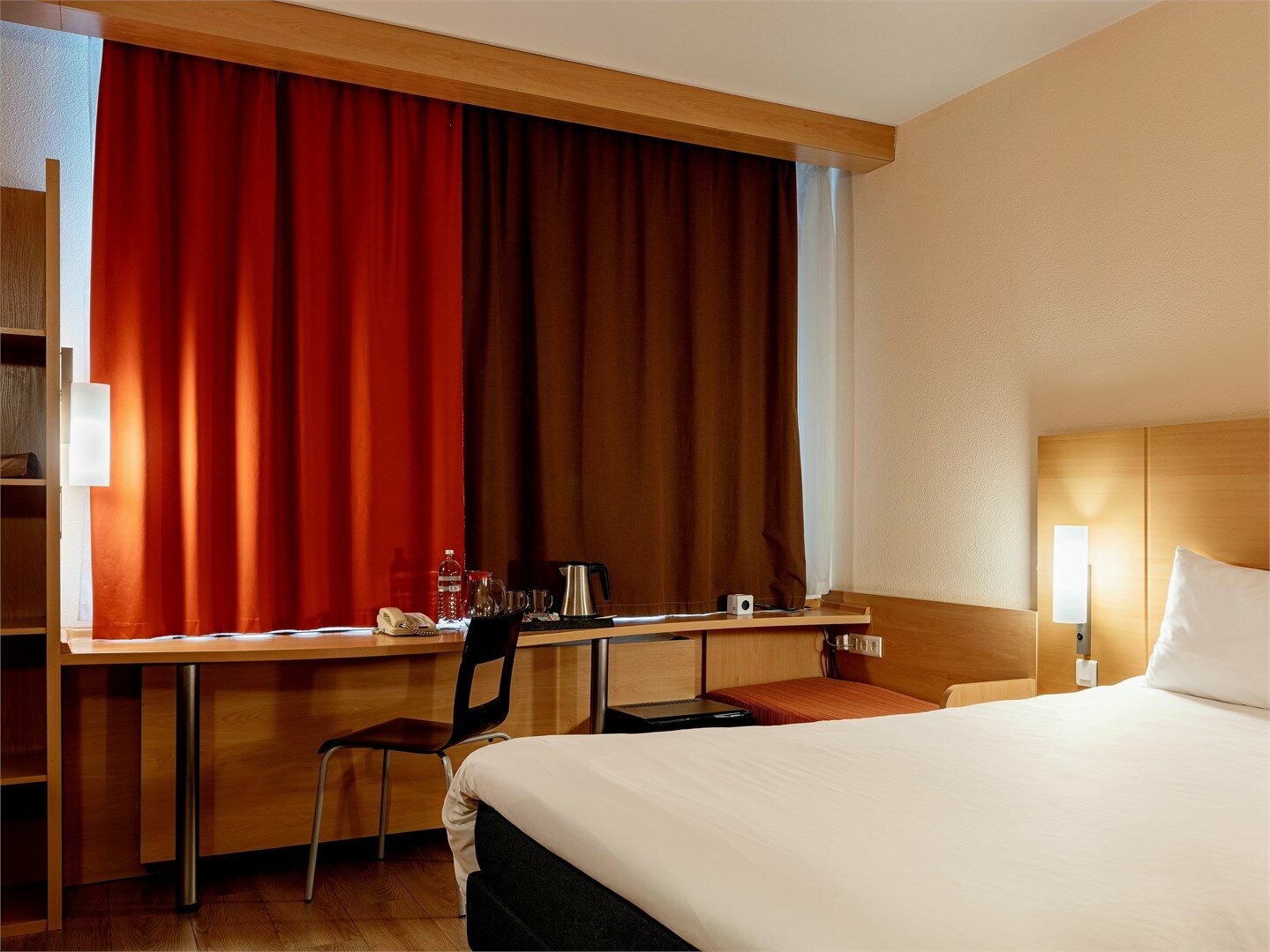 Улучшенный номер с кроватью размера «queen-size»