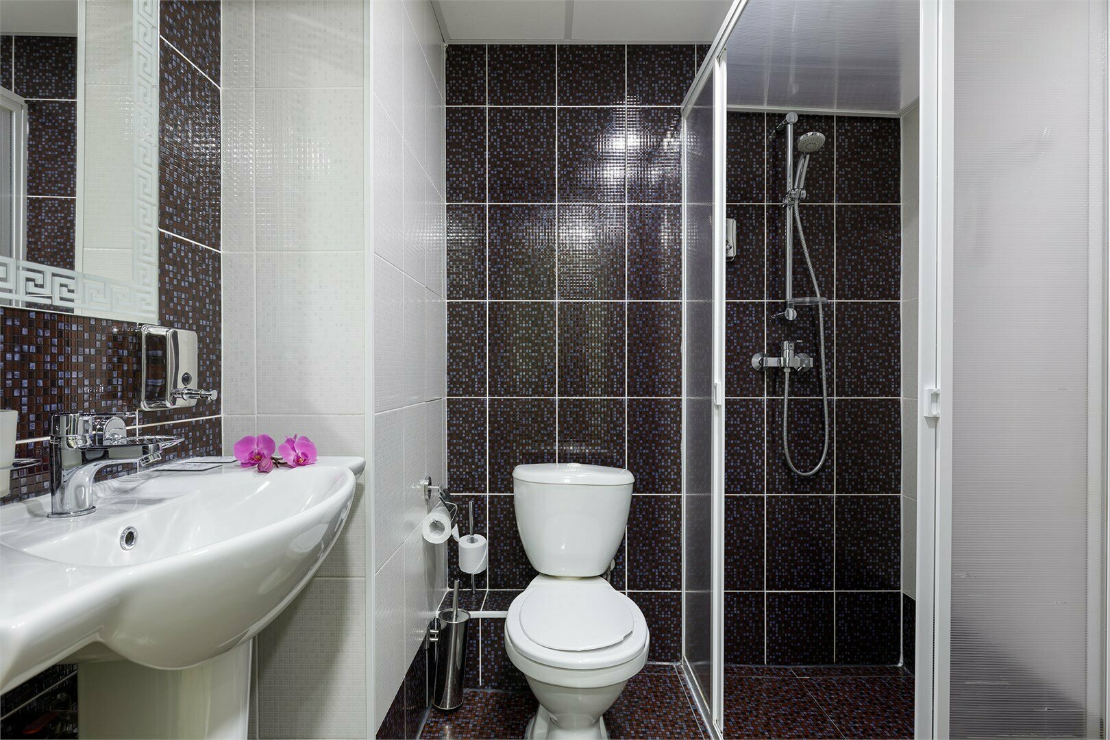 Стандартный номер с одной большой кроватью