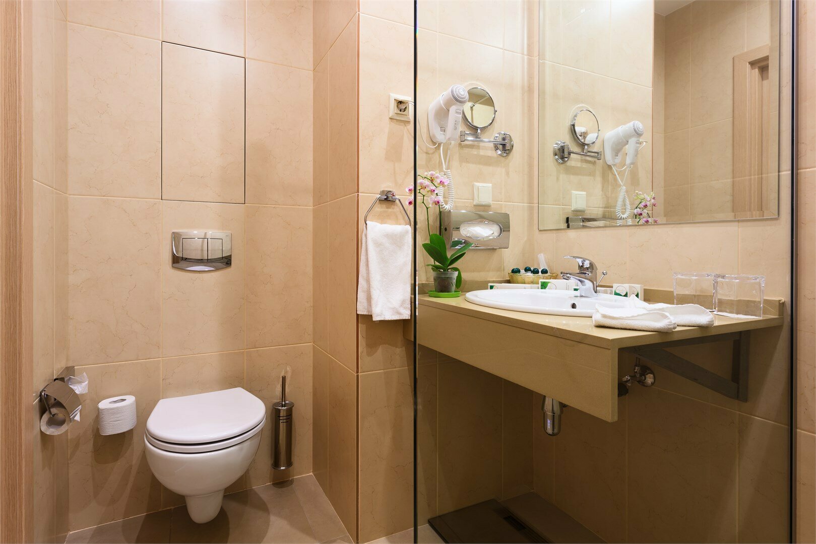 Стандартный номер c двумя раздельными кроватями