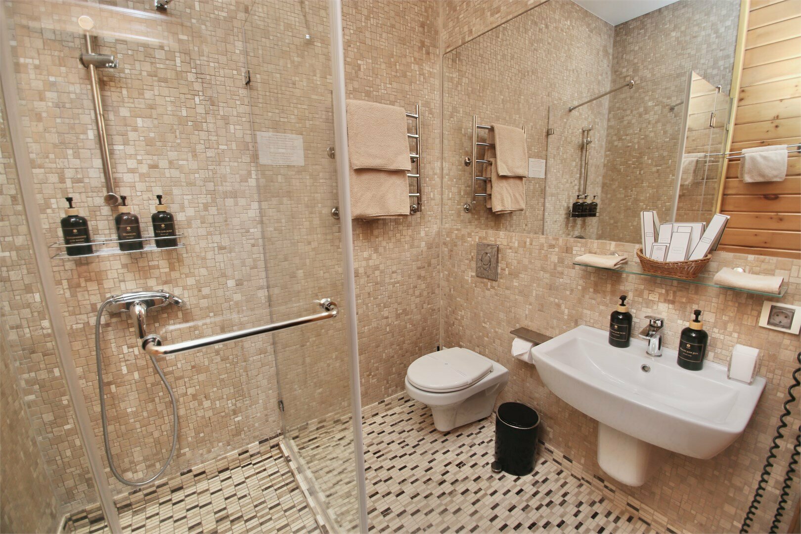 Стандартный номер с кроватью размера «king-size»