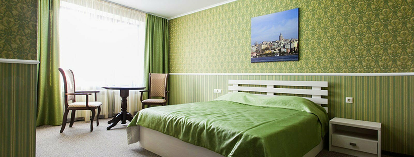 Улучшенный двухместный номер с 1 кроватью