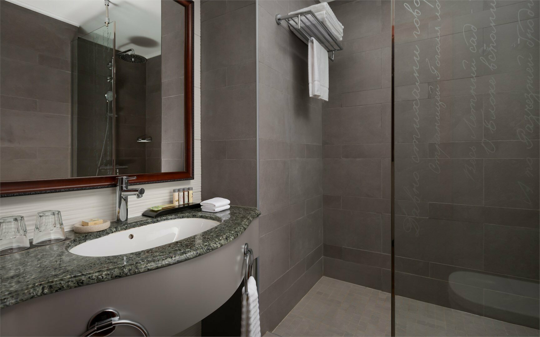 Делюкс Премиум с двумя кроватями и видом на Атриум