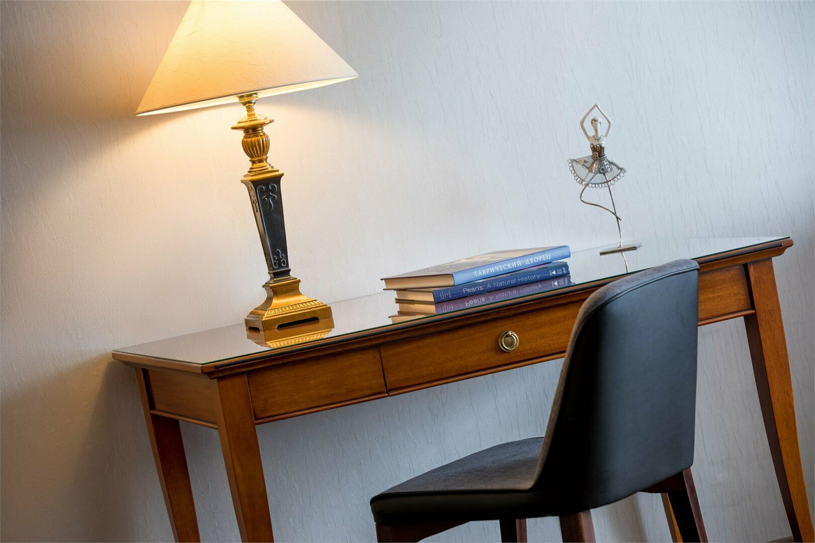 Люкс с двуспальной кроватью и видом на город