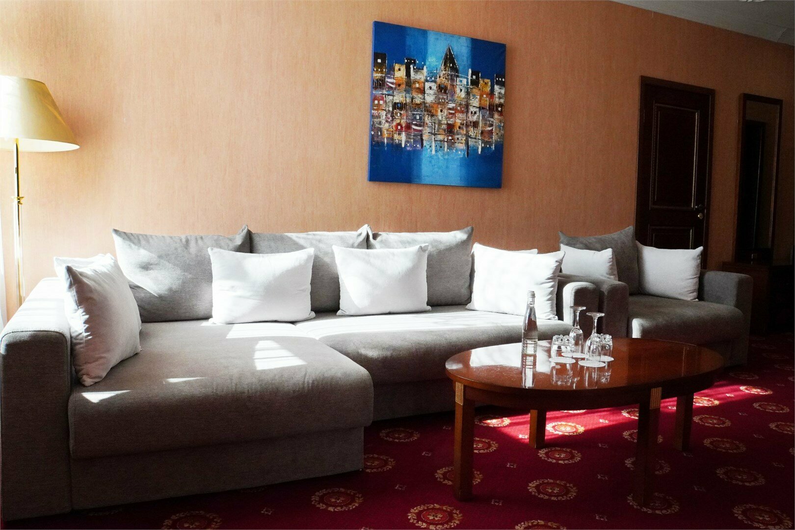 Cемейный номер с собственной ванной комнатой