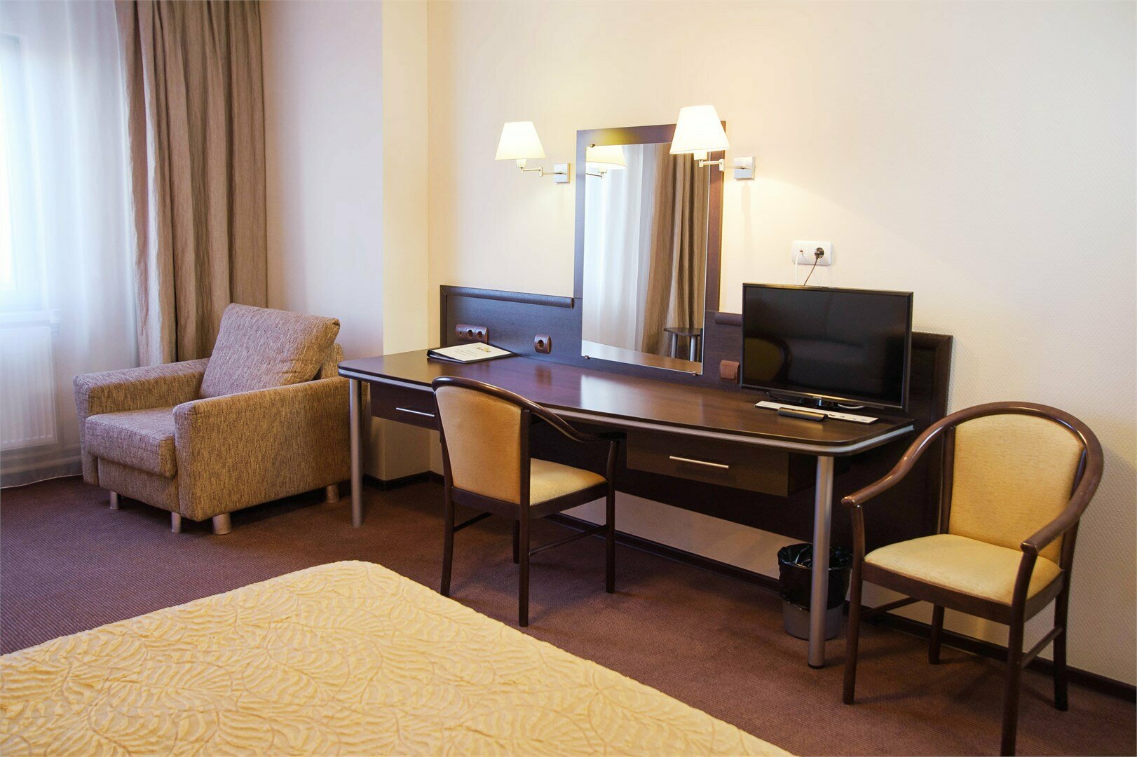 ПК с двуспальной кроватью