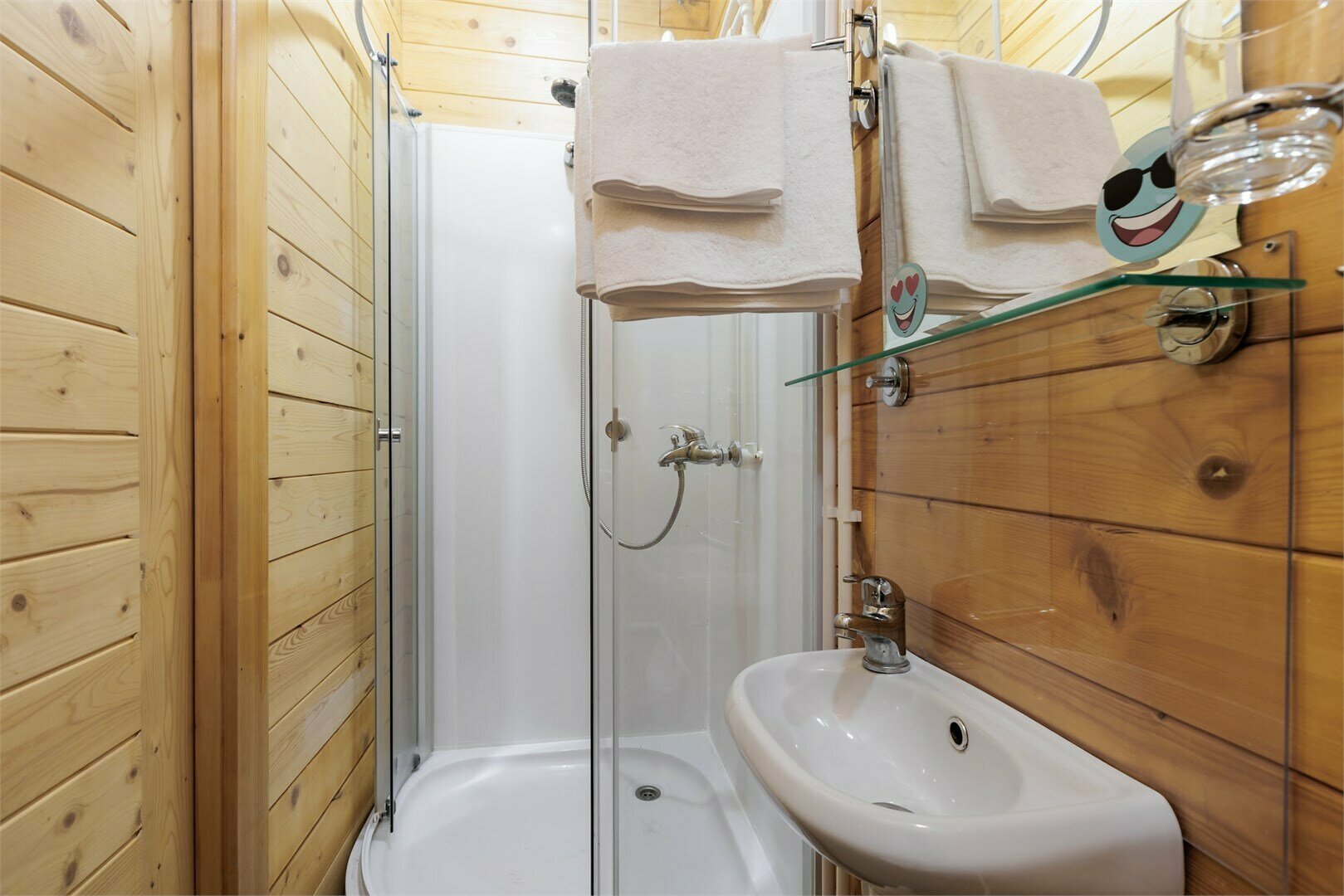 (Хостел Daniel) Стандарт с большой кроватью