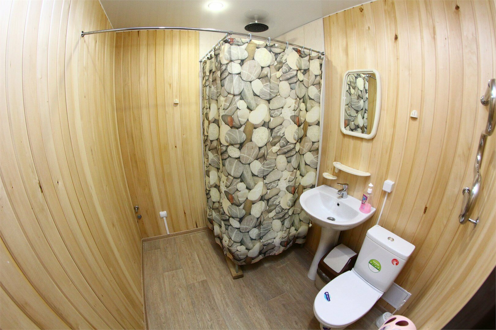 Кровать в общем номере