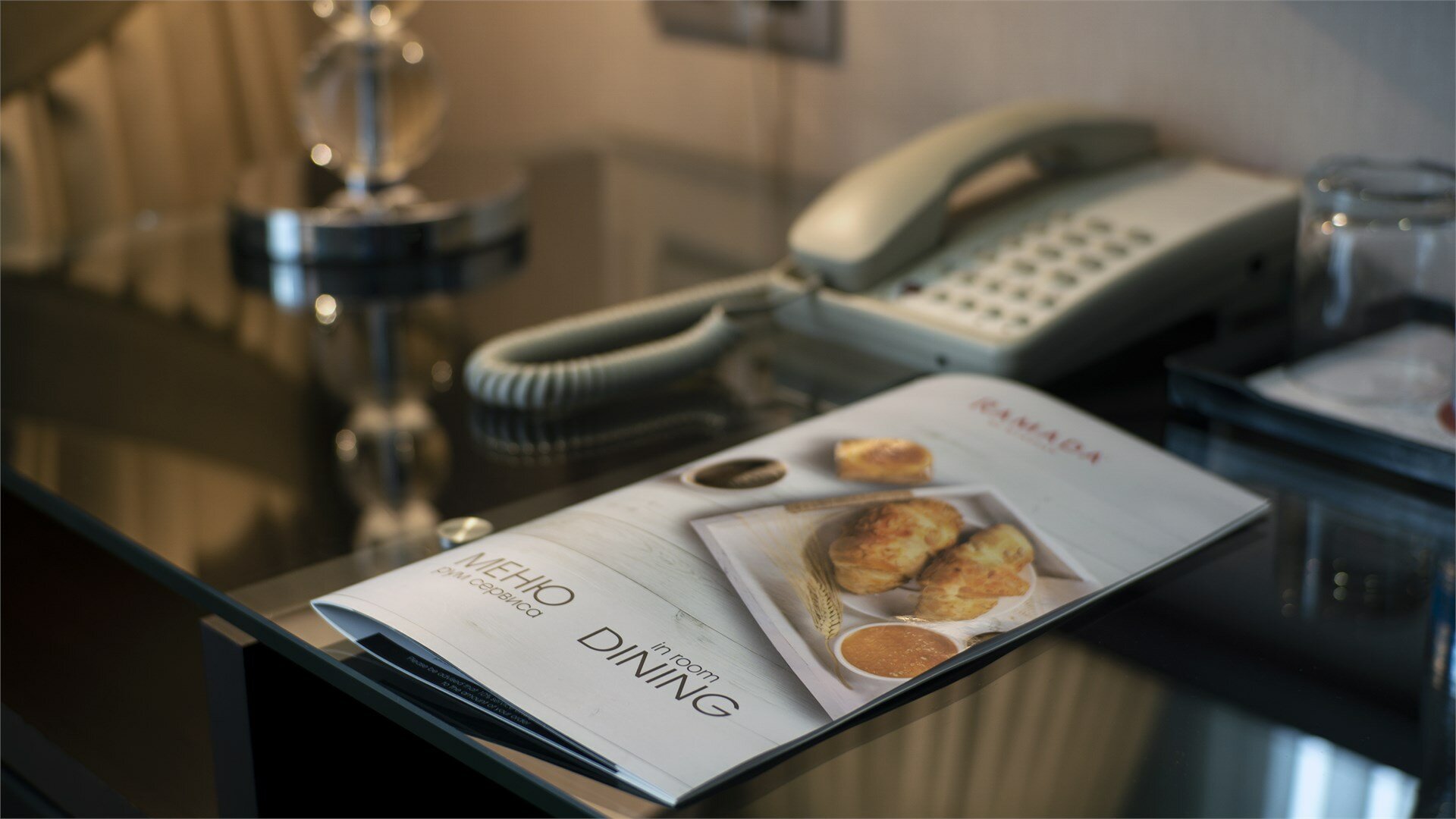 Двухместный номер Бизнес с 1 кроватью размером 160*200 см