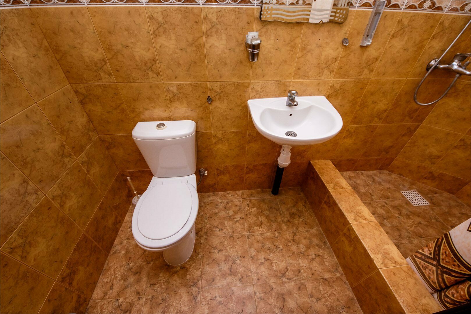 Стандарт трехместный с двуспальной и односпальной кроватями