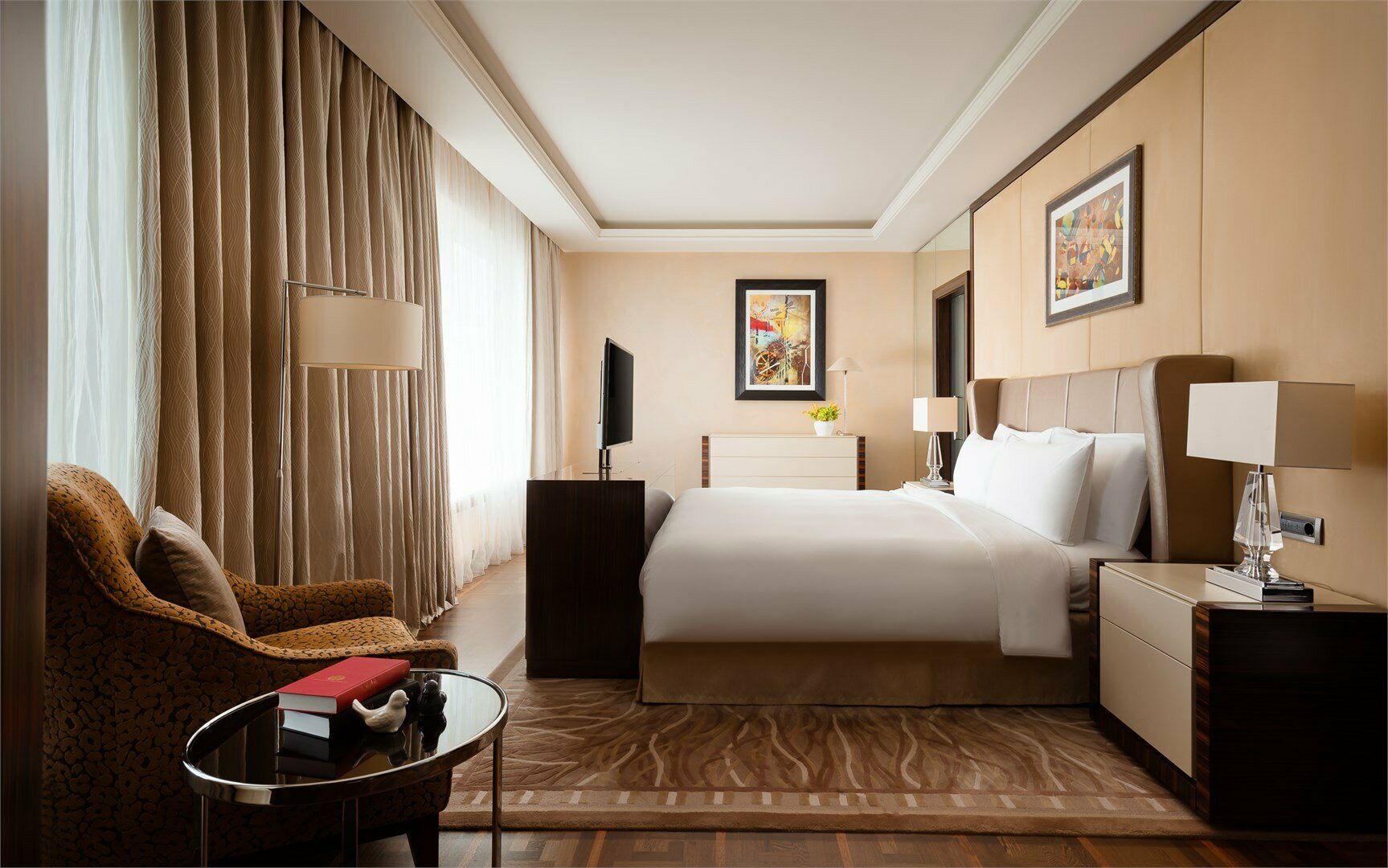 ПРЕЗИДЕНТСКИЙ ЛЮКС "НИЖИНСКИЙ" С ВИДОВОЙ ТЕРРАСОЙ