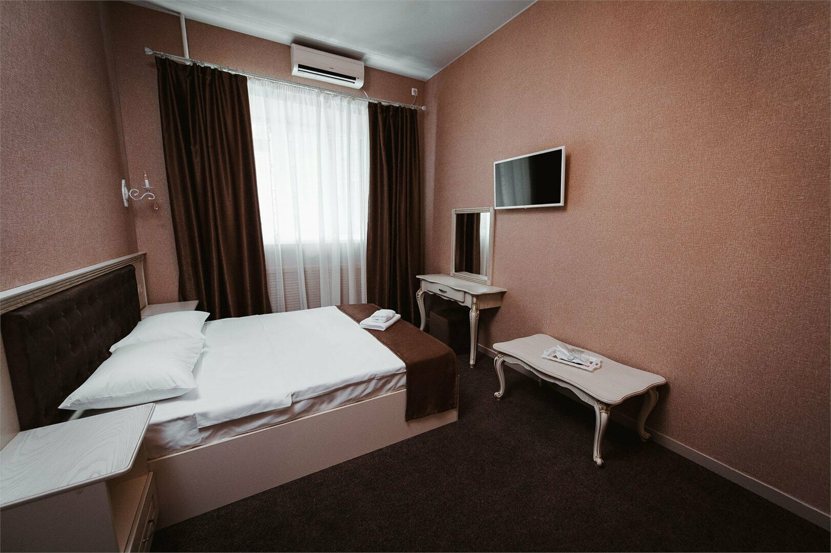 Улучшенный двухместный номер с 1 кроватью