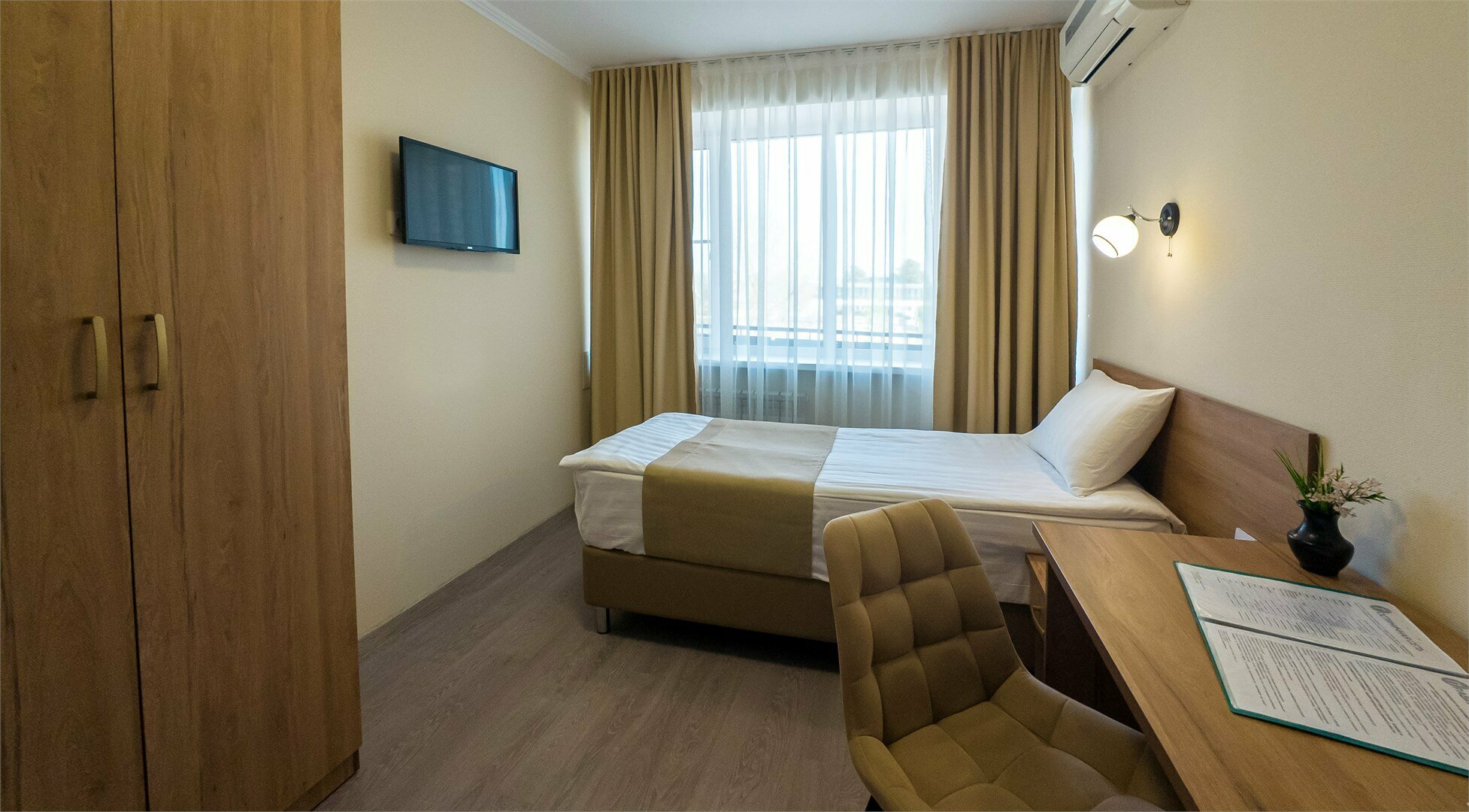 Стандарт однокомнатный одноместный Комфорт с 1 спальной кроватью