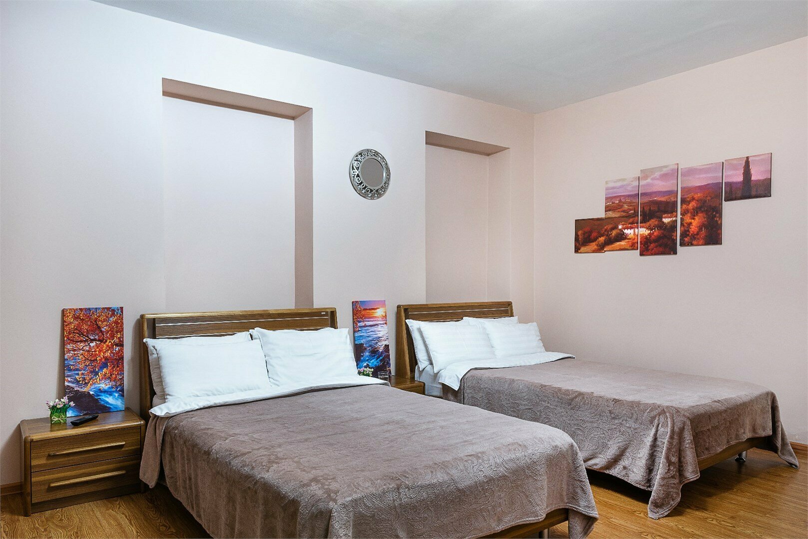 СТАНДАРТНЫЙ ДВУХМЕСТНЫЙ НОМЕР С 2 ОТДЕЛЬНЫМИ КРОВАТЯМИ