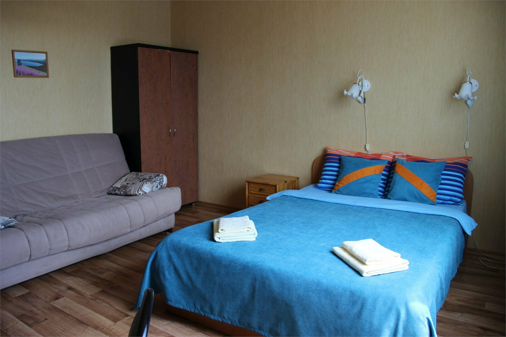 Стандарт с одной двуспальной кроватью (о/4)