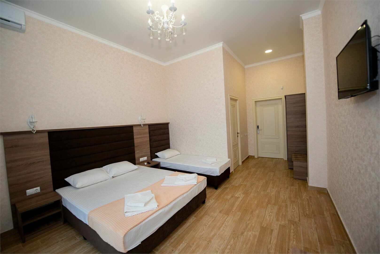 3-х местный номер  с выходом на бассейн