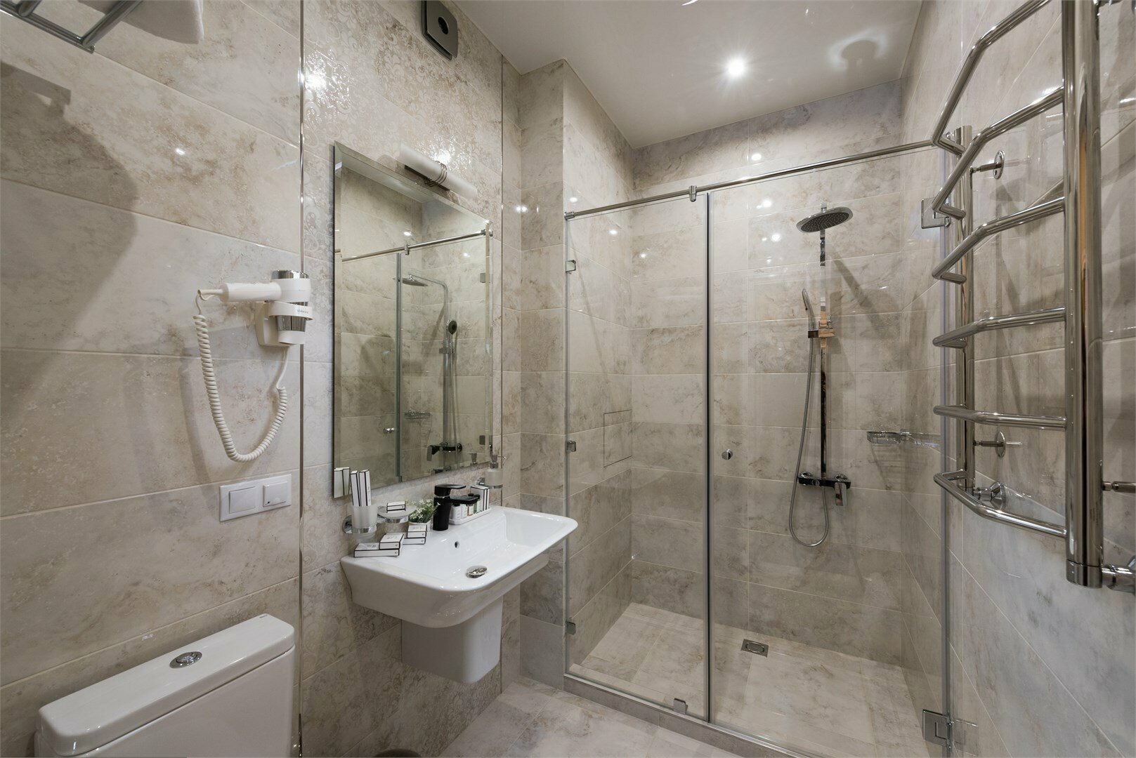 Двухместный номер с 1 кроватью и собственной ванной комнатой