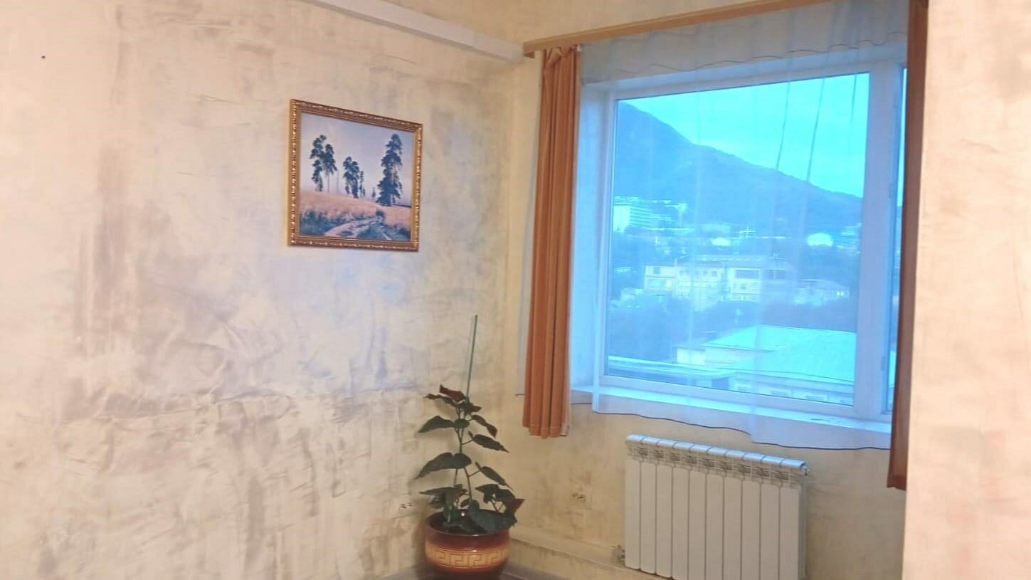 Лофт с видом на горы (внешняя ванная комната)